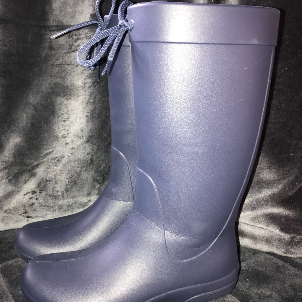 Crocs rain boots size 7